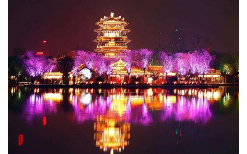 濟(jì)南 - 忽如一夜春風(fēng)來，一湖一環(huán)亮起來